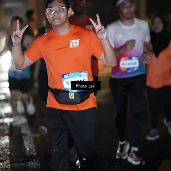 Runner Photo 7727114