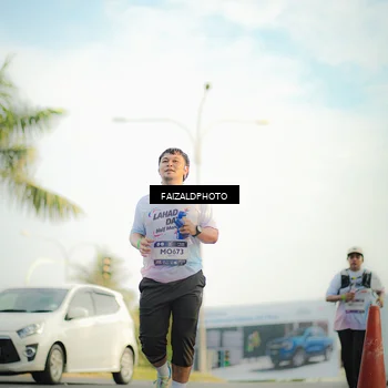 Runner Photo 7727118