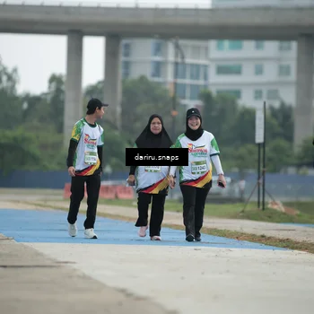 Runner Photo 7727119
