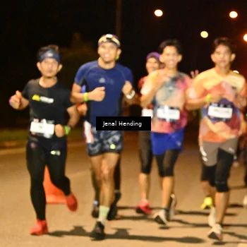 Runner Photo 7727120