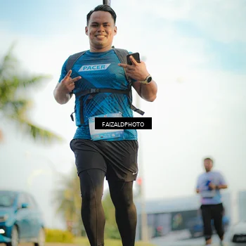 Runner Photo 7727124