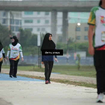 Runner Photo 7727128