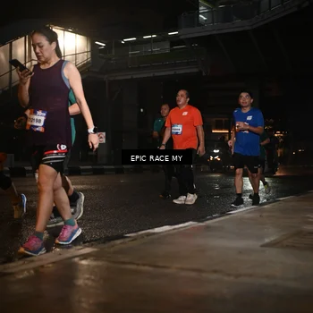 Runner Photo 7727131