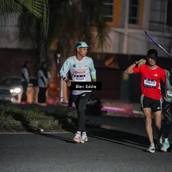 Runner Photo 7727132