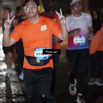 Runner Photo 7727143