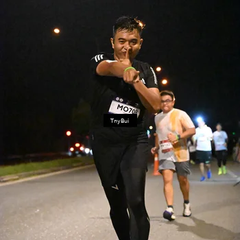 Runner Photo 7727146