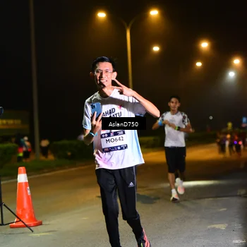 Runner Photo 7727155