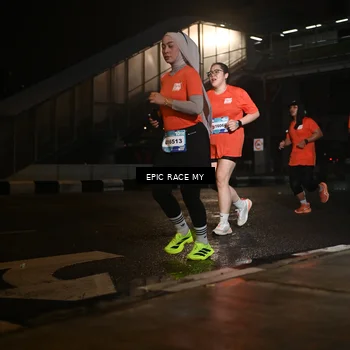 Runner Photo 7727165