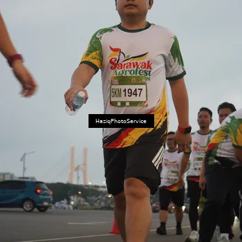 Runner Photo 7727166