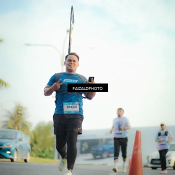 Runner Photo 7727168