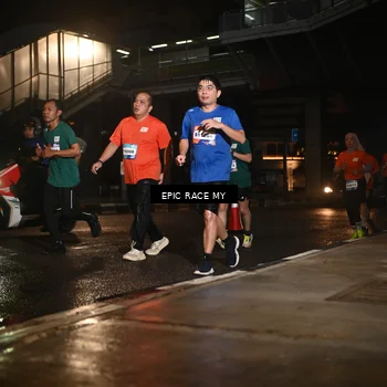 Runner Photo 7727175