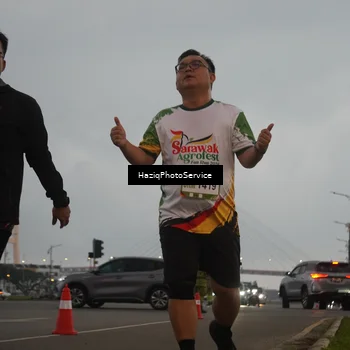 Runner Photo 7727185