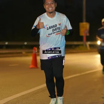 Runner Photo 7727191