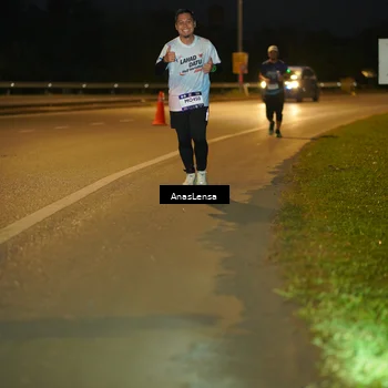 Runner Photo 7727197