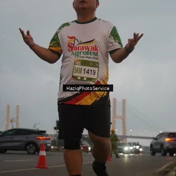 Runner Photo 7727204
