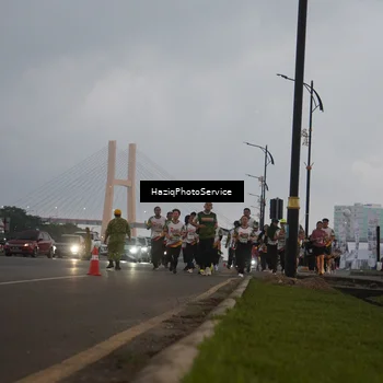 Runner Photo 7727205