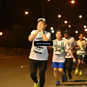 Runner Photo 7727209