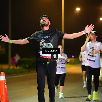 Runner Photo 7727211