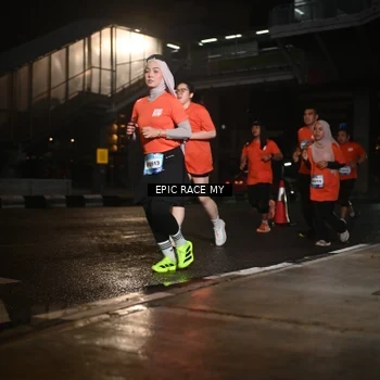 Runner Photo 7727215