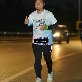 Runner Photo 7727222