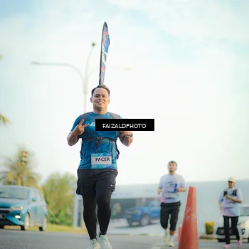 Runner Photo 7727223