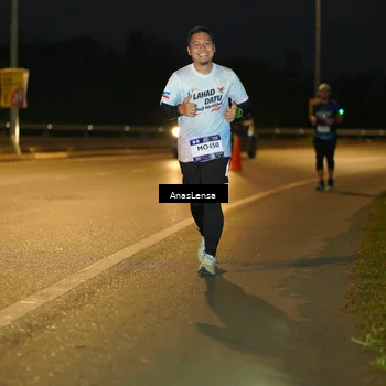 Runner Photo 7727231