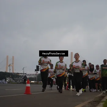 Runner Photo 7727269