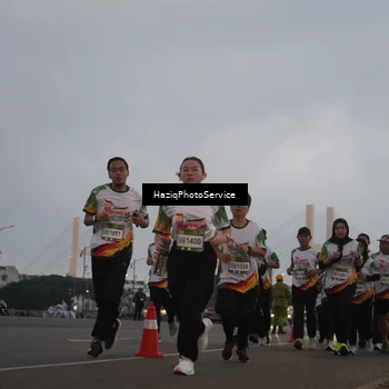 Runner Photo 7727277
