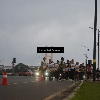 Runner Photo 7727283