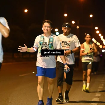 Runner Photo 7727289