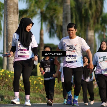 Runner Photo 7727291