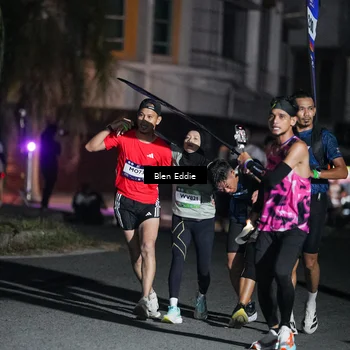 Runner Photo 7727296
