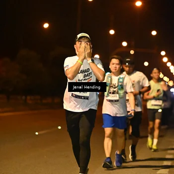 Runner Photo 7727302