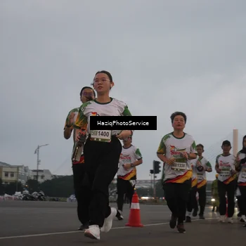 Runner Photo 7727318