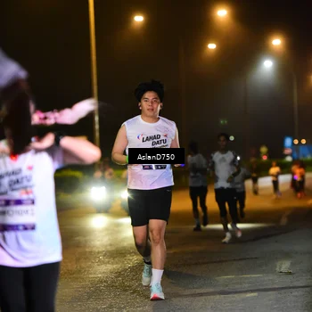 Runner Photo 7727337
