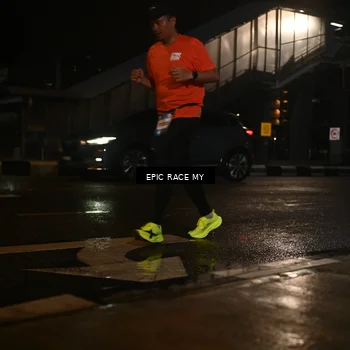 Runner Photo 7727339