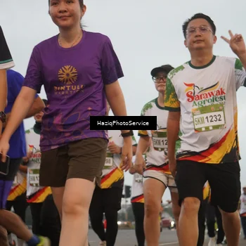 Runner Photo 7727360