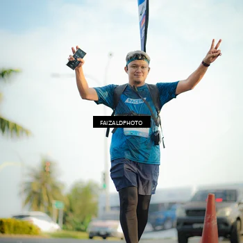 Runner Photo 7727374