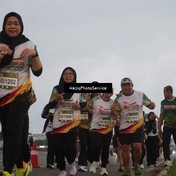 Runner Photo 7727382