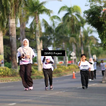 Runner Photo 7727387