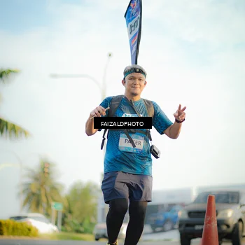 Runner Photo 7727391