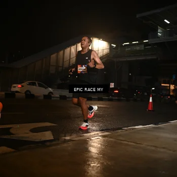 Runner Photo 7727398