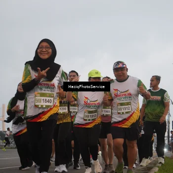 Runner Photo 7727410