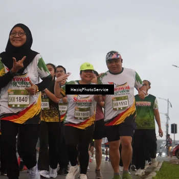 Runner Photo 7727417