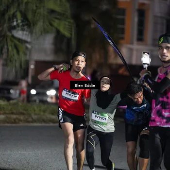 Runner Photo 7727419
