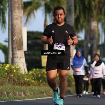 Runner Photo 7727431