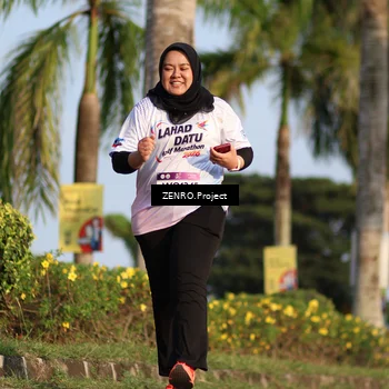 Runner Photo 7727441