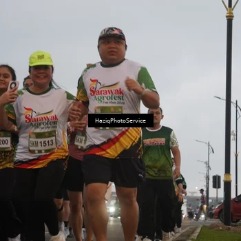 Runner Photo 7727444