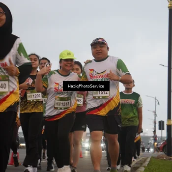 Runner Photo 7727471