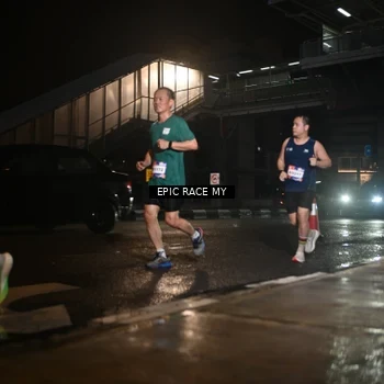 Runner Photo 7727473